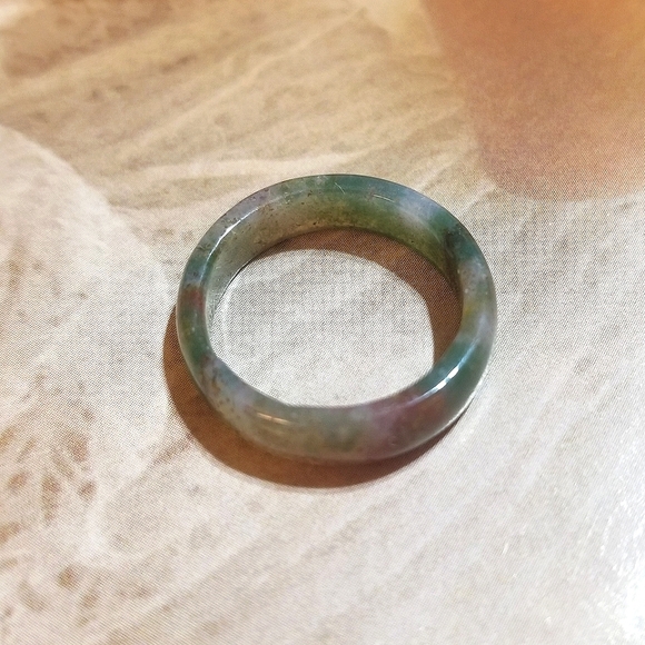 Vintage Multi Colored Jadeite Hand Carved Ring Band - Picture 3 of 5